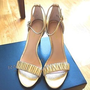 Gold heel sandal. NBW. Size 6